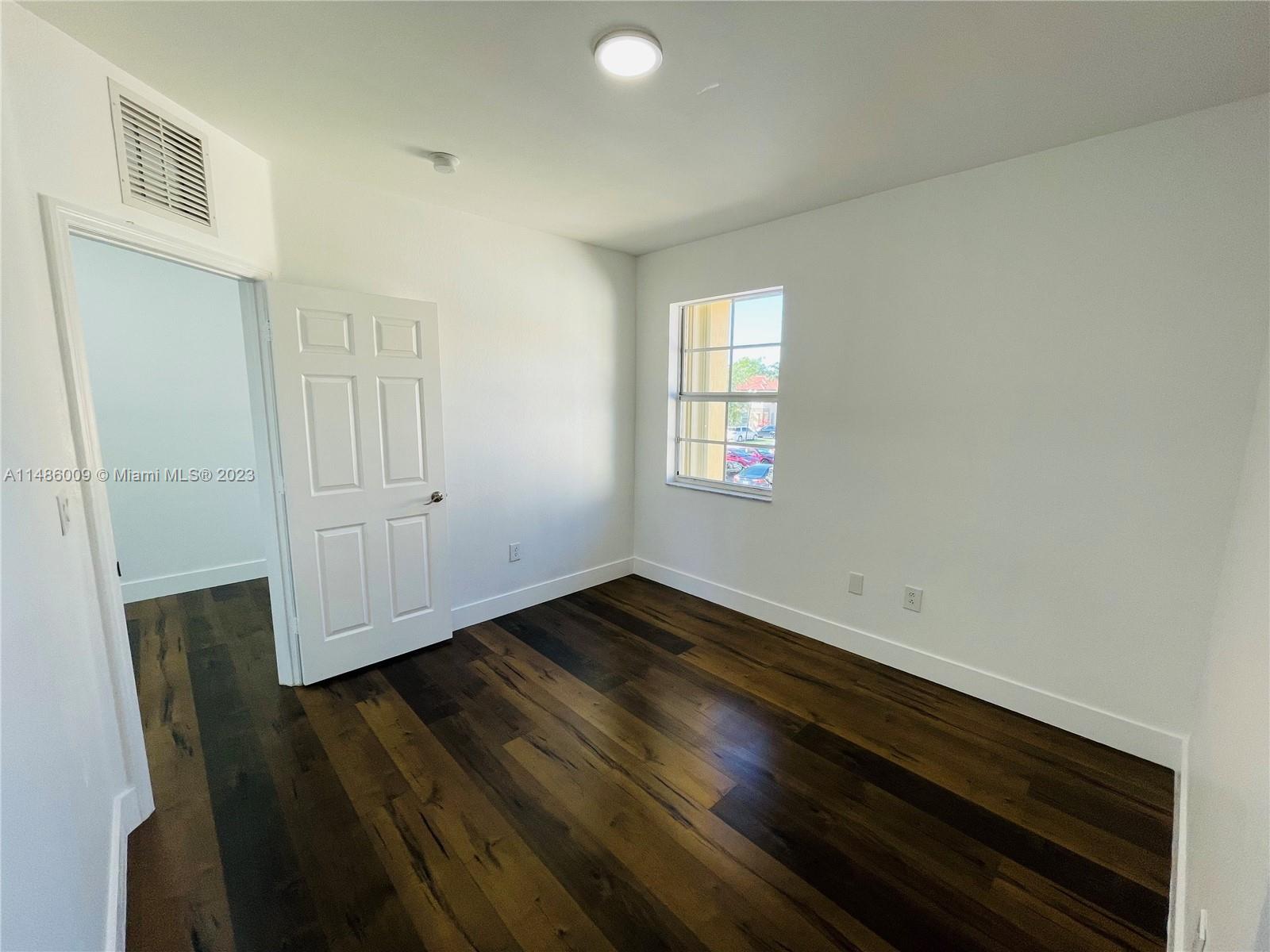 1570 Northeast 33rd Road, Unit 10911 Homestead, FL 33033 - Photo 28 of 58 Gallery Image 28