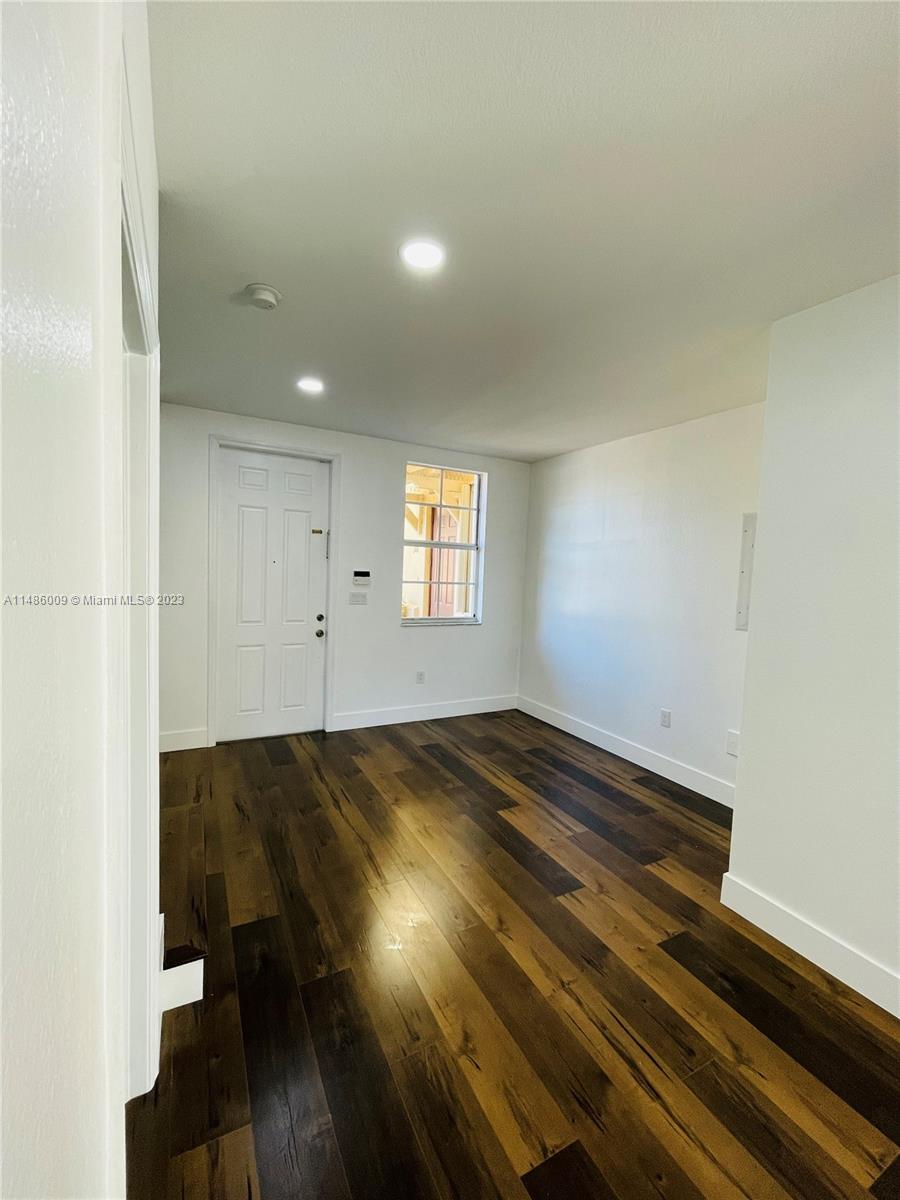 1570 Northeast 33rd Road, Unit 10911 Homestead, FL 33033 - Photo 6 of 58 Gallery Image 6