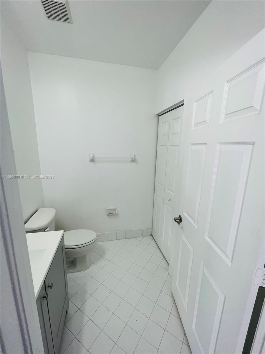1570 Northeast 33rd Road, Unit 10911 Homestead, FL 33033 - Photo 10 of 58 Gallery Image 10