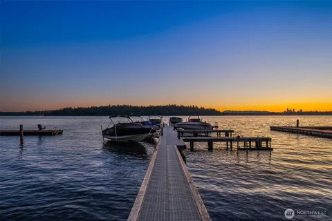 $3,850,000 | 4889 Forest Avenue Southeast, Mercer Island, WA 98040
