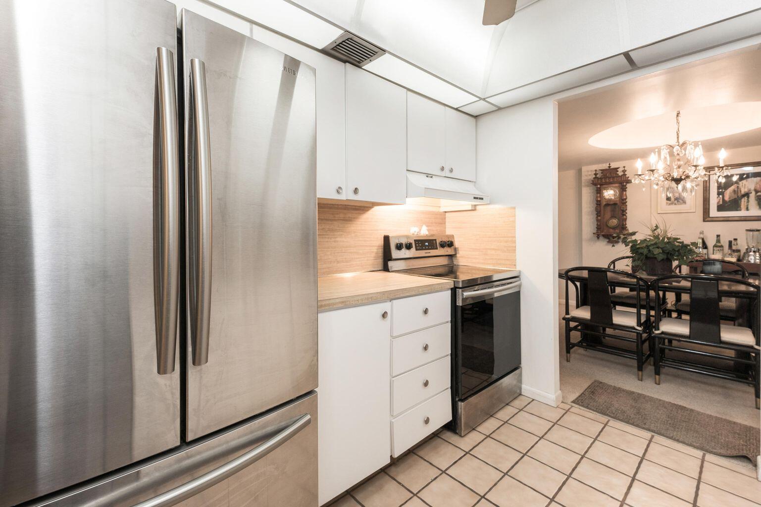 1111 South Ocean Boulevard, Unit 317 Boca Raton, FL 33432 - Photo 11 of 46 Kitchen