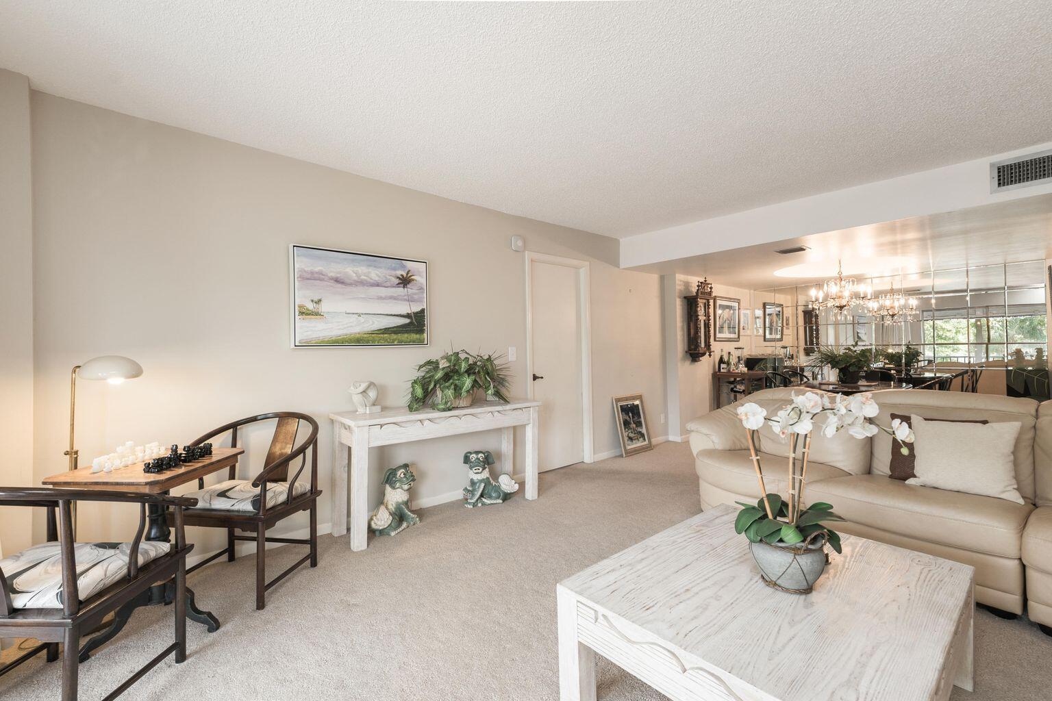 1111 South Ocean Boulevard, Unit 317 Boca Raton, FL 33432 - Photo 13 of 46 Living Room