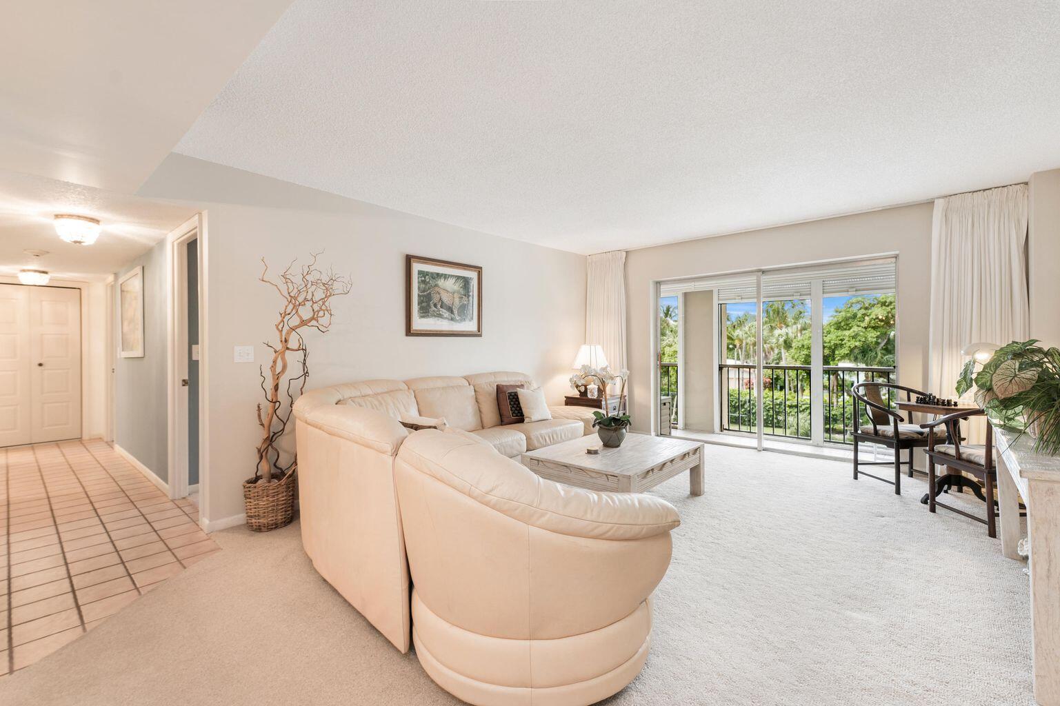 1111 South Ocean Boulevard, Unit 317 Boca Raton, FL 33432 - Photo 14 of 46 Living Room
