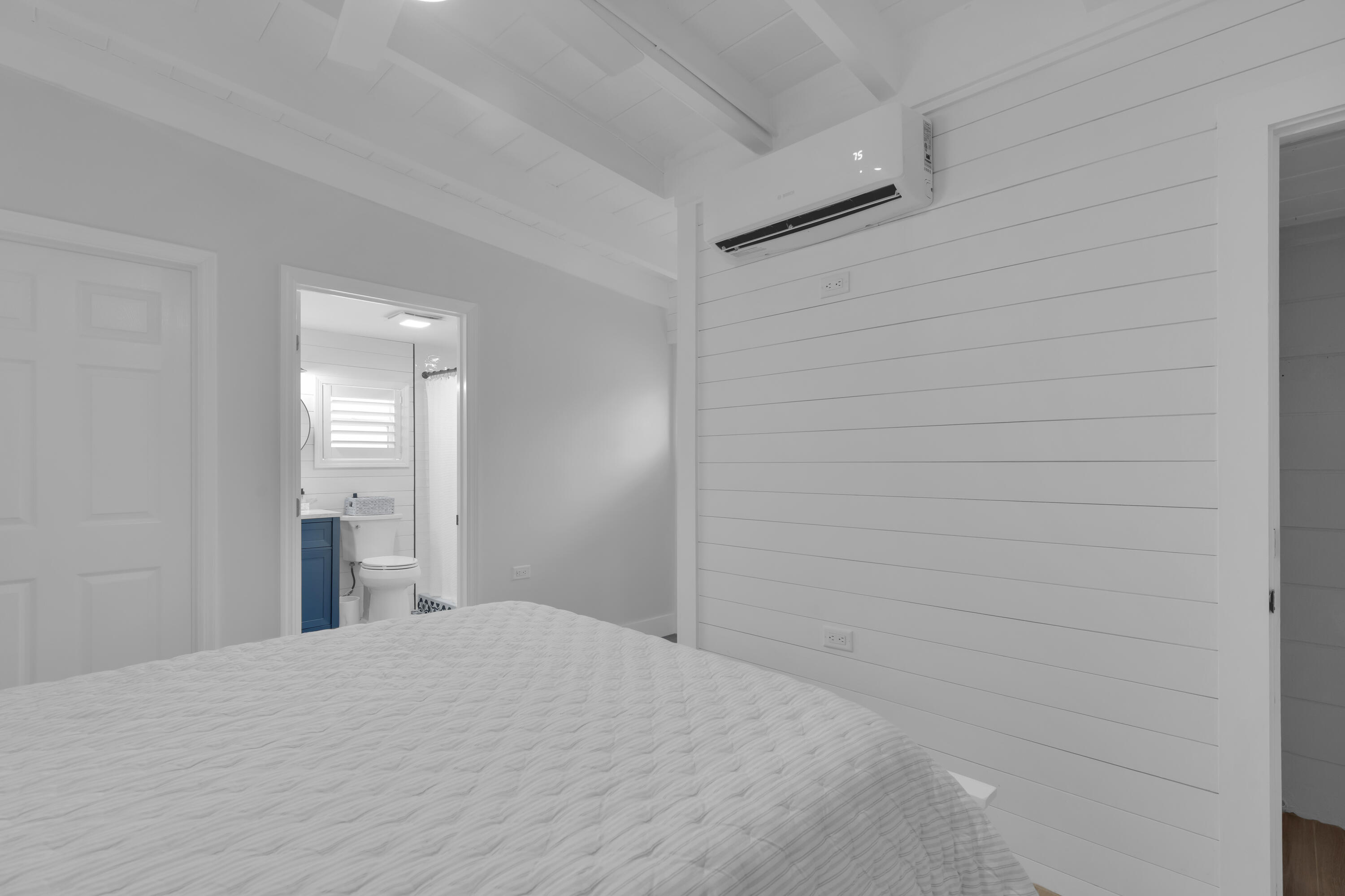 34 7th Street Key Colony Beach, FL 33051 - Photo 23 of 36 28