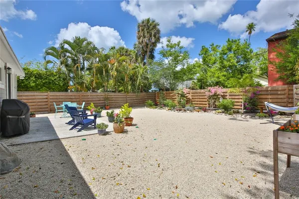 $625,000 | 1681 8th Street, Sarasota, FL 34236