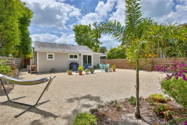 $625,000 | 1681 8th Street, Sarasota, FL 34236