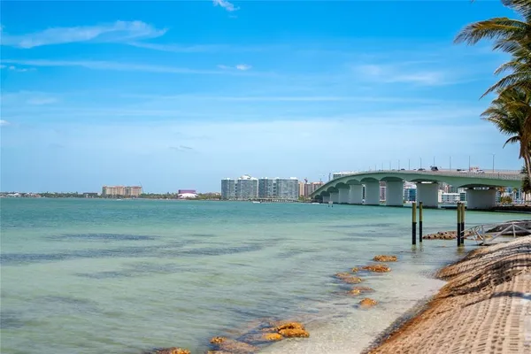 $625,000 | 1681 8th Street, Sarasota, FL 34236