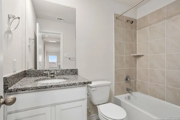 $2,900 | 5035 Punch Shot, San Antonio, TX 78261