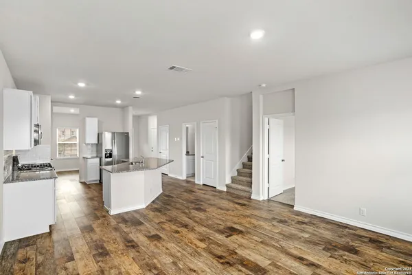 $2,900 | 5035 Punch Shot, San Antonio, TX 78261