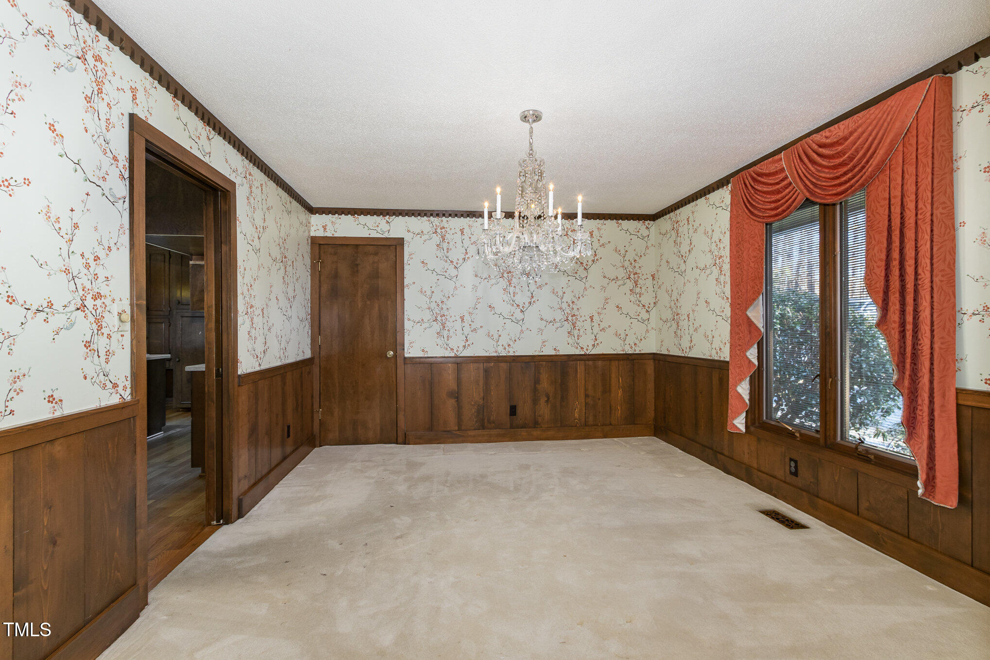 3514 Ridge Road Durham, NC 27705 - Photo 10 of 38 a view of hallway with a front door and windows
