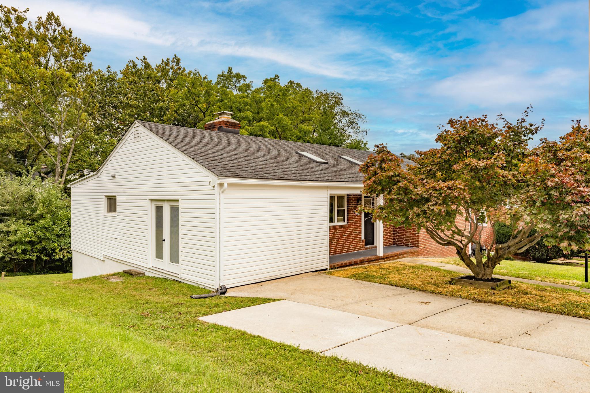 1411 Glendale Road Baltimore, MD 21239 - Photo 2 of 46