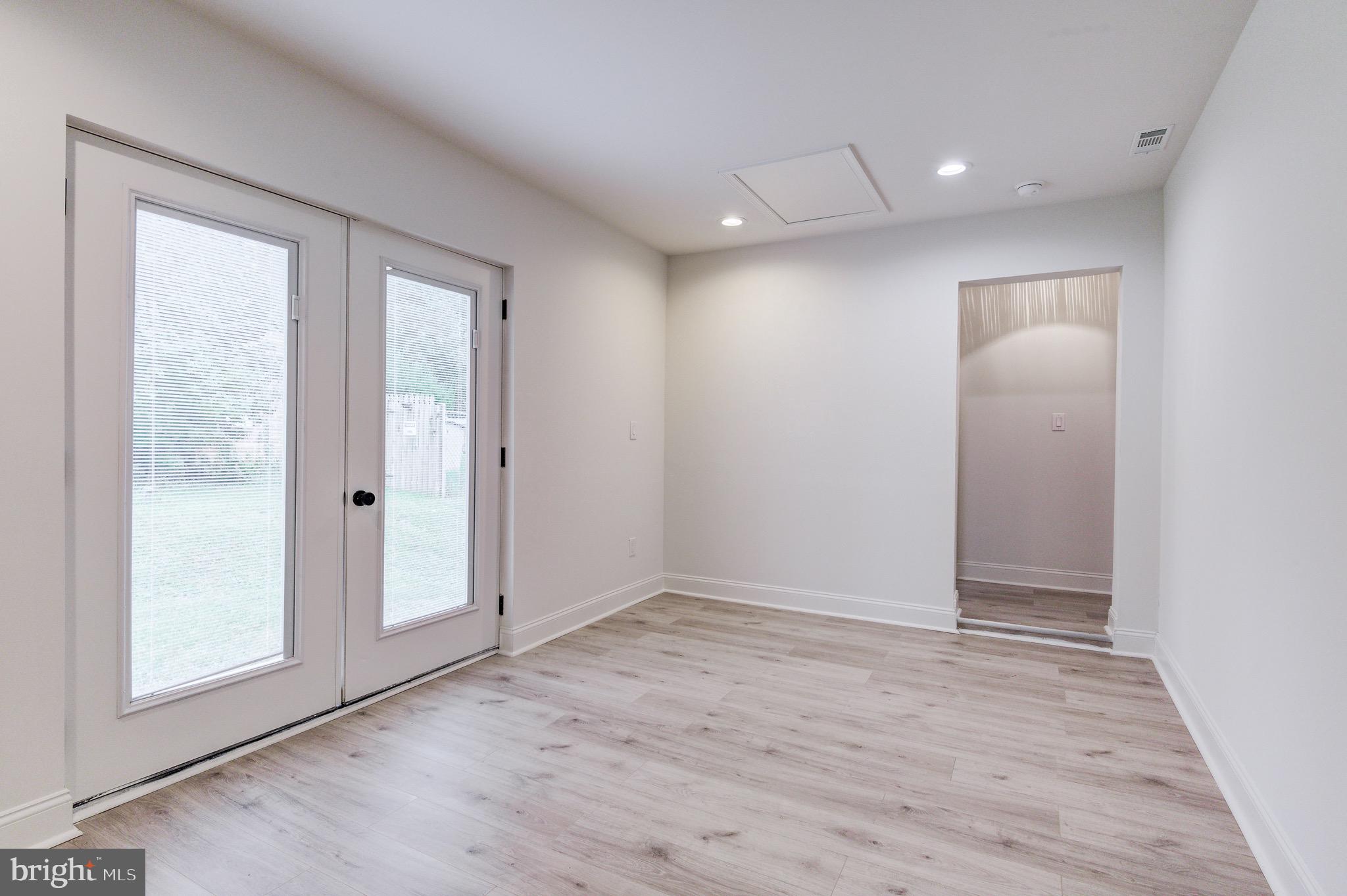 1411 Glendale Road Baltimore, MD 21239 - Photo 32 of 46