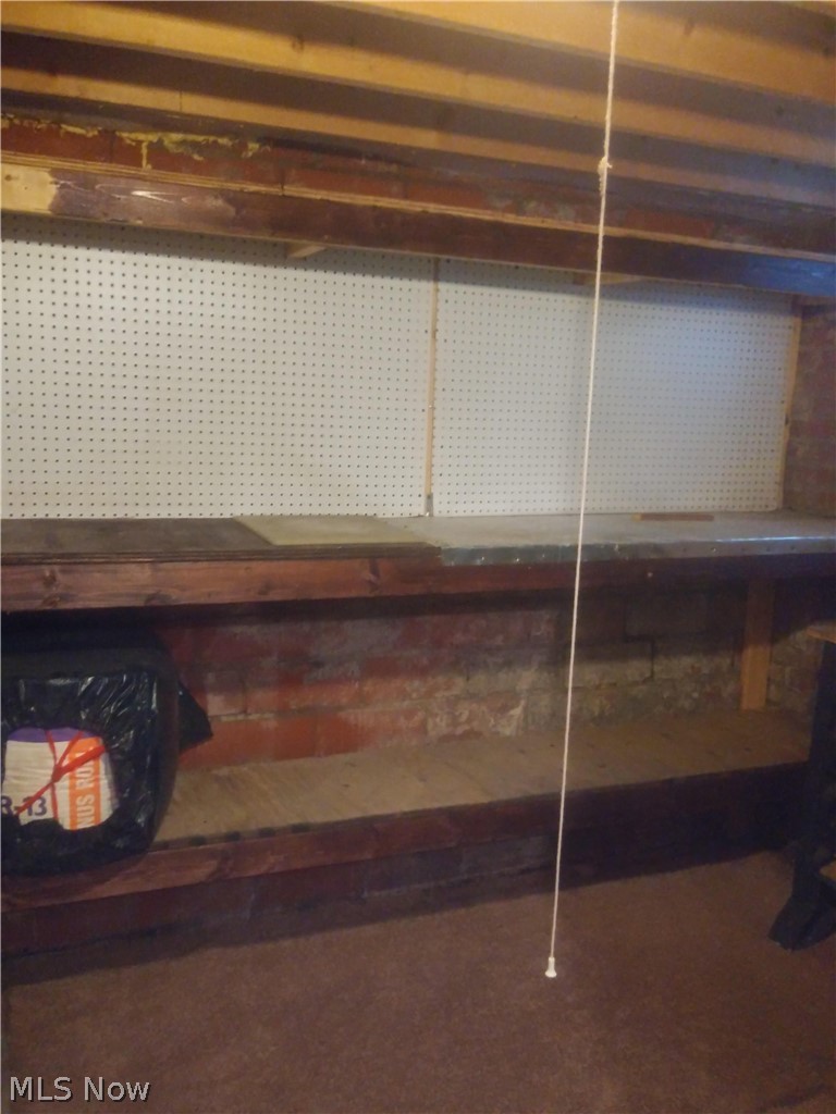 6201 Manchester Road Parma, OH 44129 - Photo 15 of 19 Basement work shop area.