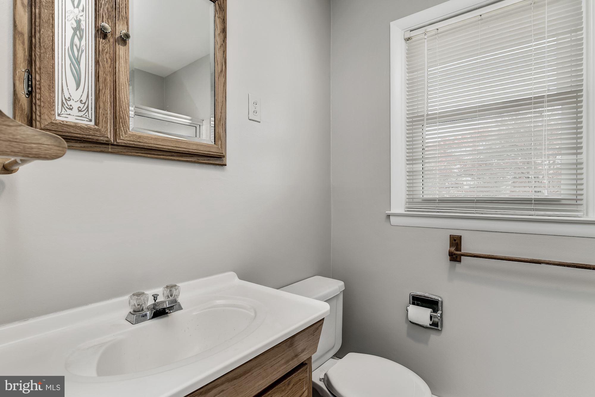 15609 Haynes Road Laurel, MD 20707 - Photo 14 of 22 Full Bath