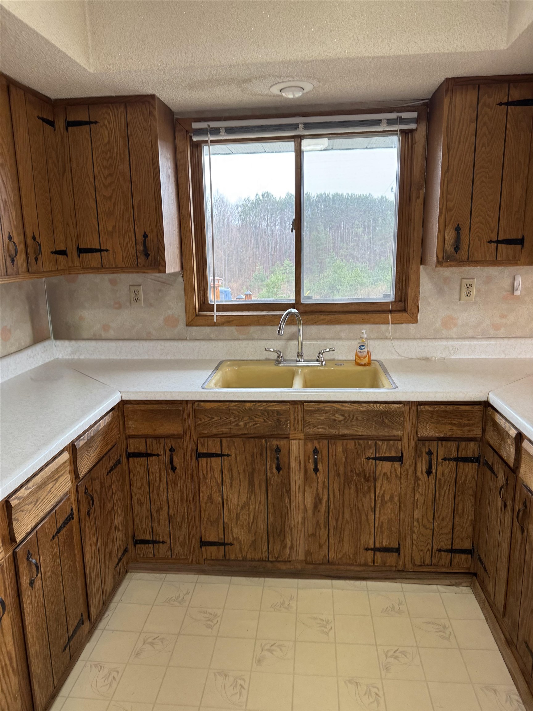 3135 Montgomery Road Bellaire, MI 49615 - Photo 5 of 40 1933849-5cc536cc-4e90-4d92-bda8-0bfdb3fc93c2.JPG