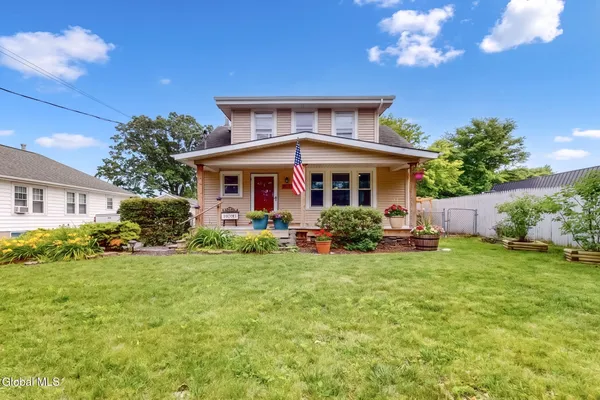 $285,000 | 142 Osborne Road, Colonie, NY 12205