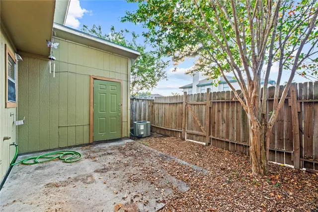 $525,000 | 7201 Owen Court, Corpus Christi, TX 78413