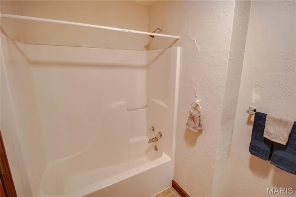 $169,000 | 1155 Washington Avenue, Alton, IL 62002