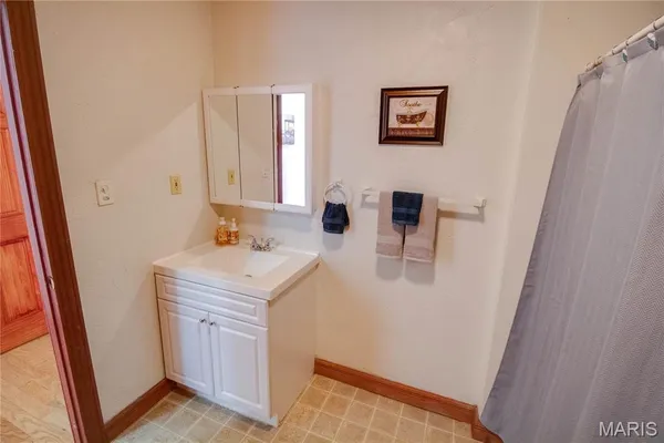 $169,000 | 1155 Washington Avenue, Alton, IL 62002