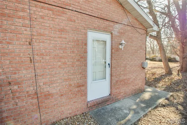 $169,000 | 1155 Washington Avenue, Alton, IL 62002