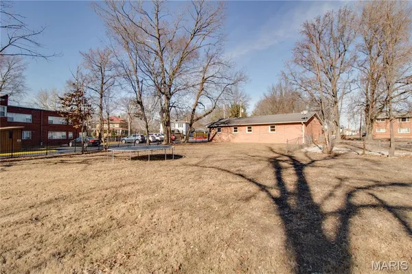 $169,000 | 1155 Washington Avenue, Alton, IL 62002