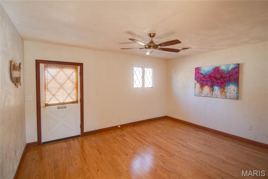 1155 Washington Avenue Alton, IL 62002 - Photo 8 of 37