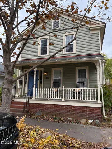 $3,300 | 60 Ash Street, Saratoga Springs, NY 12866