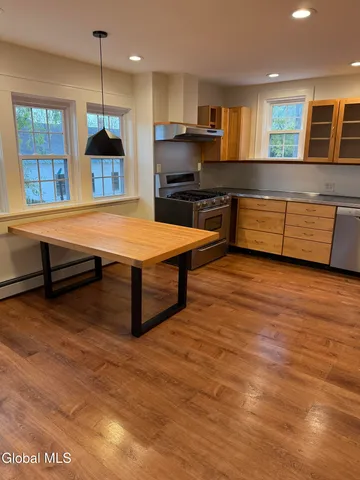 $3,300 | 60 Ash Street, Saratoga Springs, NY 12866