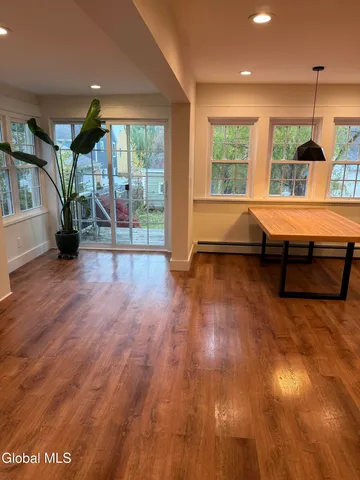 $3,300 | 60 Ash Street, Saratoga Springs, NY 12866