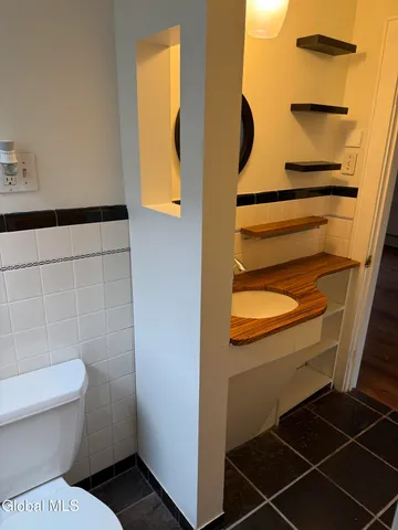 $3,300 | 60 Ash Street, Saratoga Springs, NY 12866