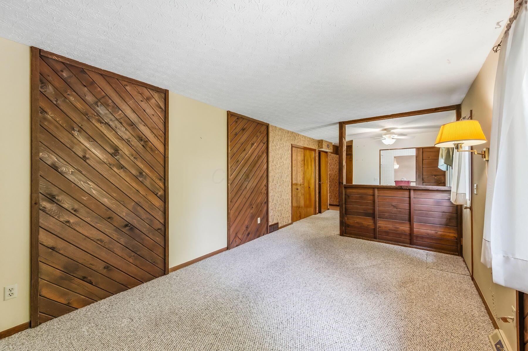 72 Yorkshire Road Delaware, OH 43015 - Photo 23 of 62 Fmily Room