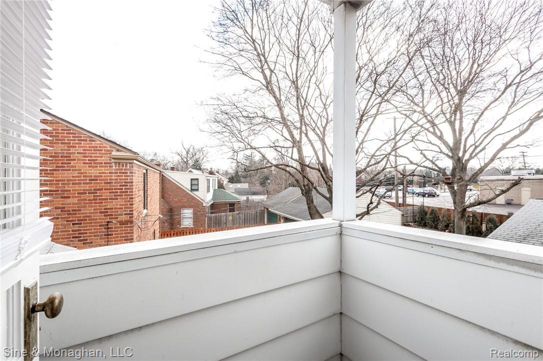 459 Maison Road Grosse Pointe, MI 48236 - Photo 27 of 40 459 Maison S024.jpg