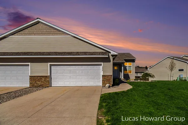 $270,000 | 1249 South Village Circle, Kalamazoo, MI 49009
