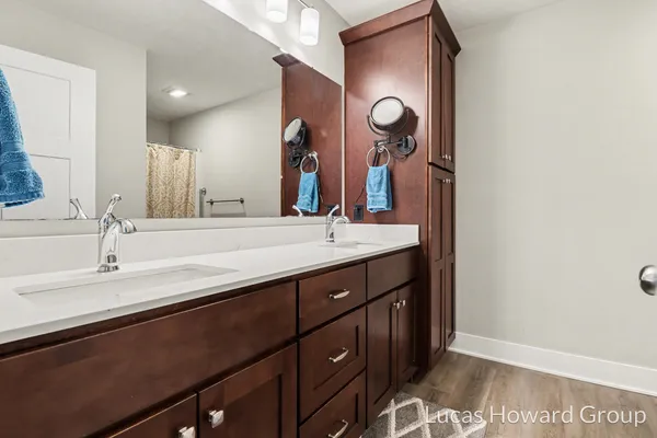 $270,000 | 1249 South Village Circle, Kalamazoo, MI 49009