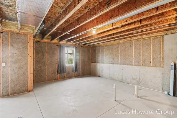 $270,000 | 1249 South Village Circle, Kalamazoo, MI 49009