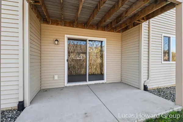 $270,000 | 1249 South Village Circle, Kalamazoo, MI 49009