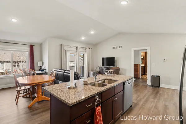 $270,000 | 1249 South Village Circle, Kalamazoo, MI 49009