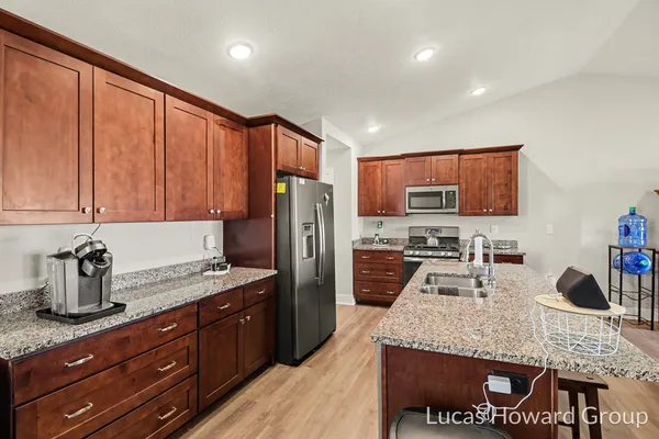$270,000 | 1249 South Village Circle, Kalamazoo, MI 49009