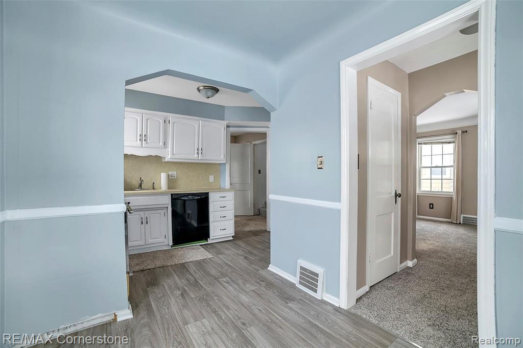 3757 Niagara Street Wayne, MI 48184 - Photo 7 of 19