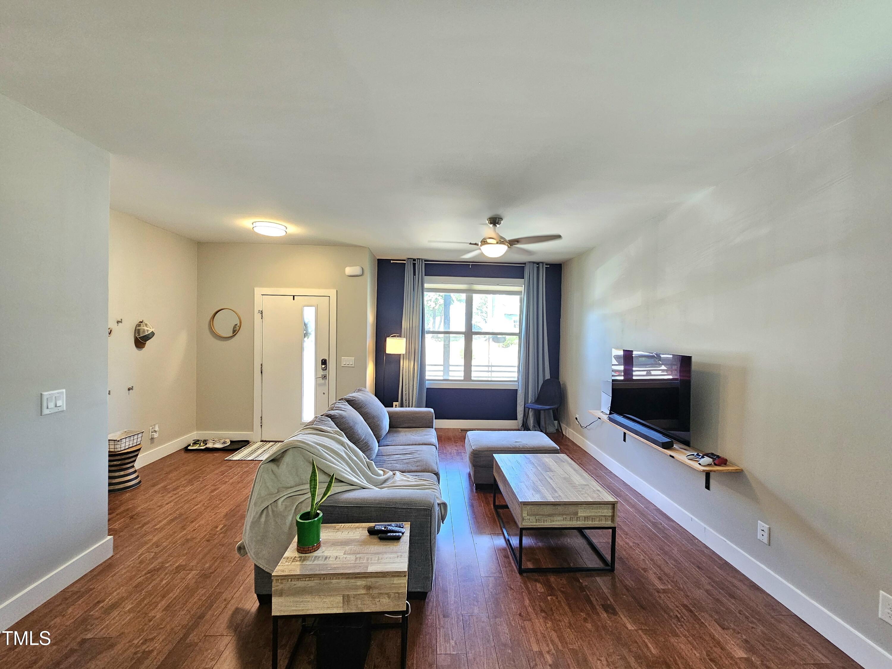 412 Bragg Street Raleigh, NC 27601 - Photo 9 of 41 20240821_145417