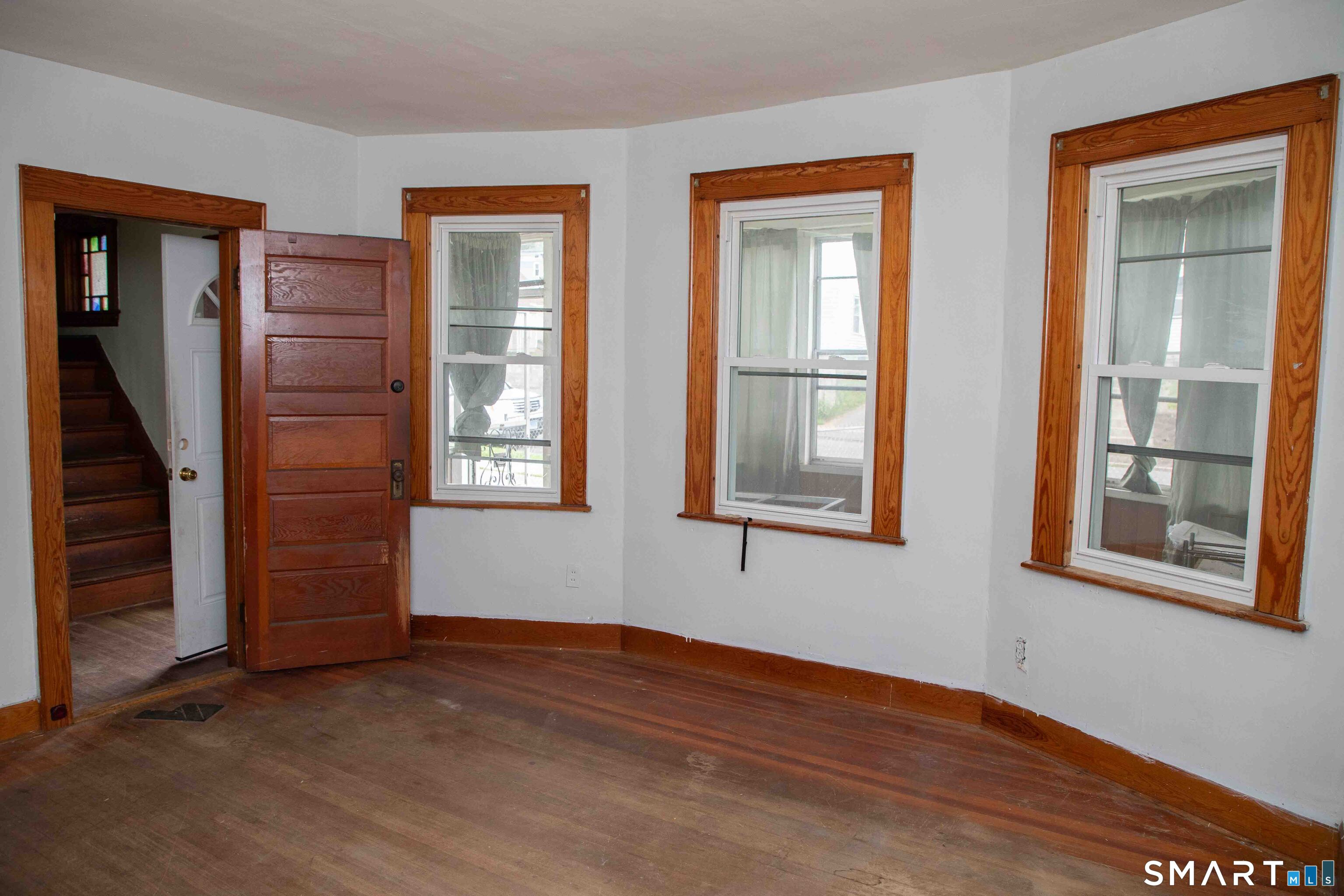 376 Broad Street New Britain, CT 06053 - Photo 5 of 39