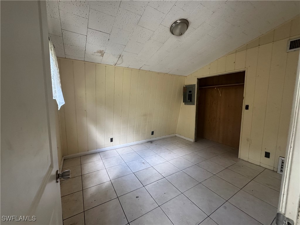 1349 Shawnee Avenue LaBelle, FL 33935 - Photo 9 of 10