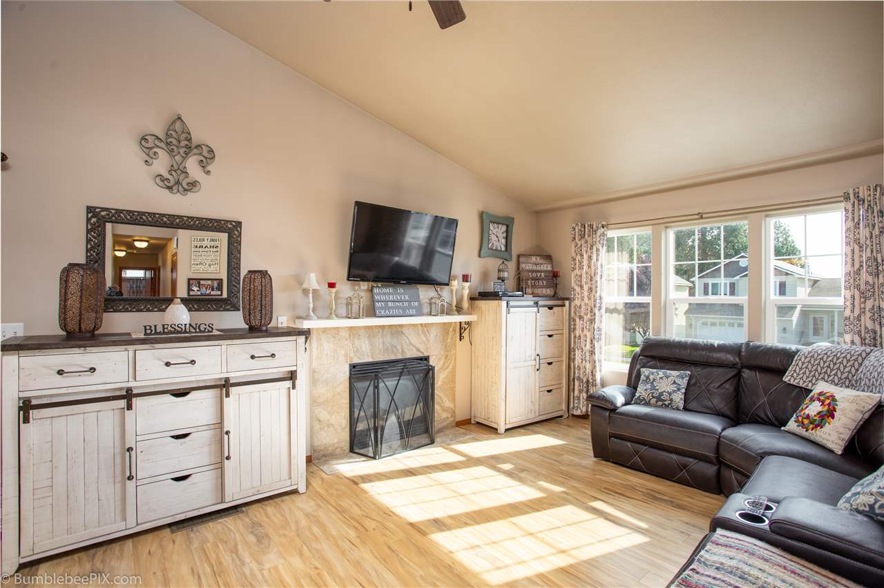 4028 South Bates Road Spokane Valley, WA 99206 - Photo 5 of 20 Gallery Image 5