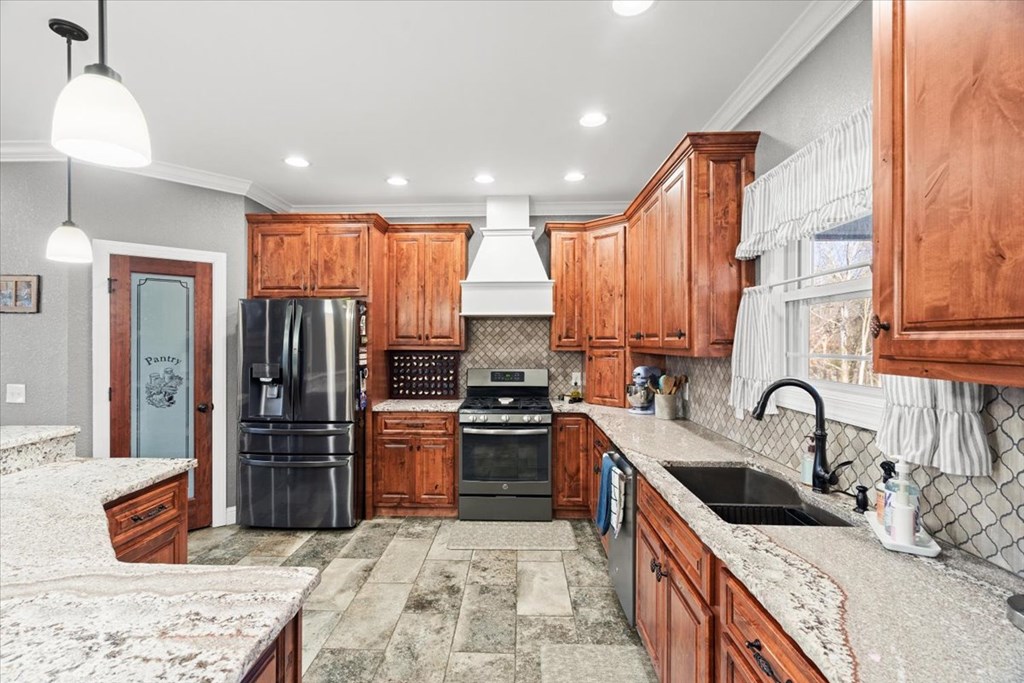 1733 Quinton Road Rocky Face, GA 30740 - Photo 16 of 61 Gallery Image 16