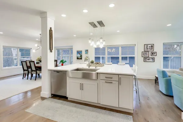 $1,995,000 | 603 Agaming Road, Fontana, WI 53125