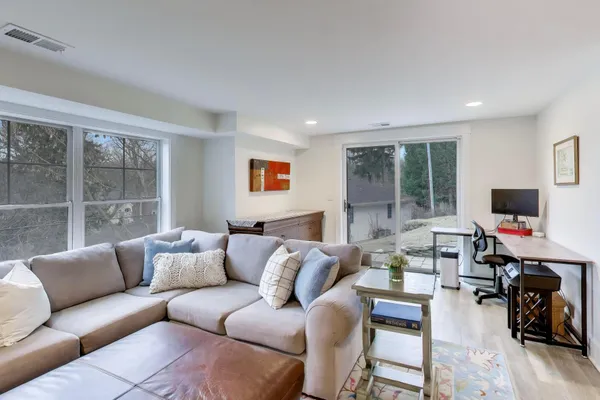 $1,995,000 | 603 Agaming Road, Fontana, WI 53125