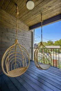 $833,000 | 1187 Oak Grove Avenue, Austin, TX 78702