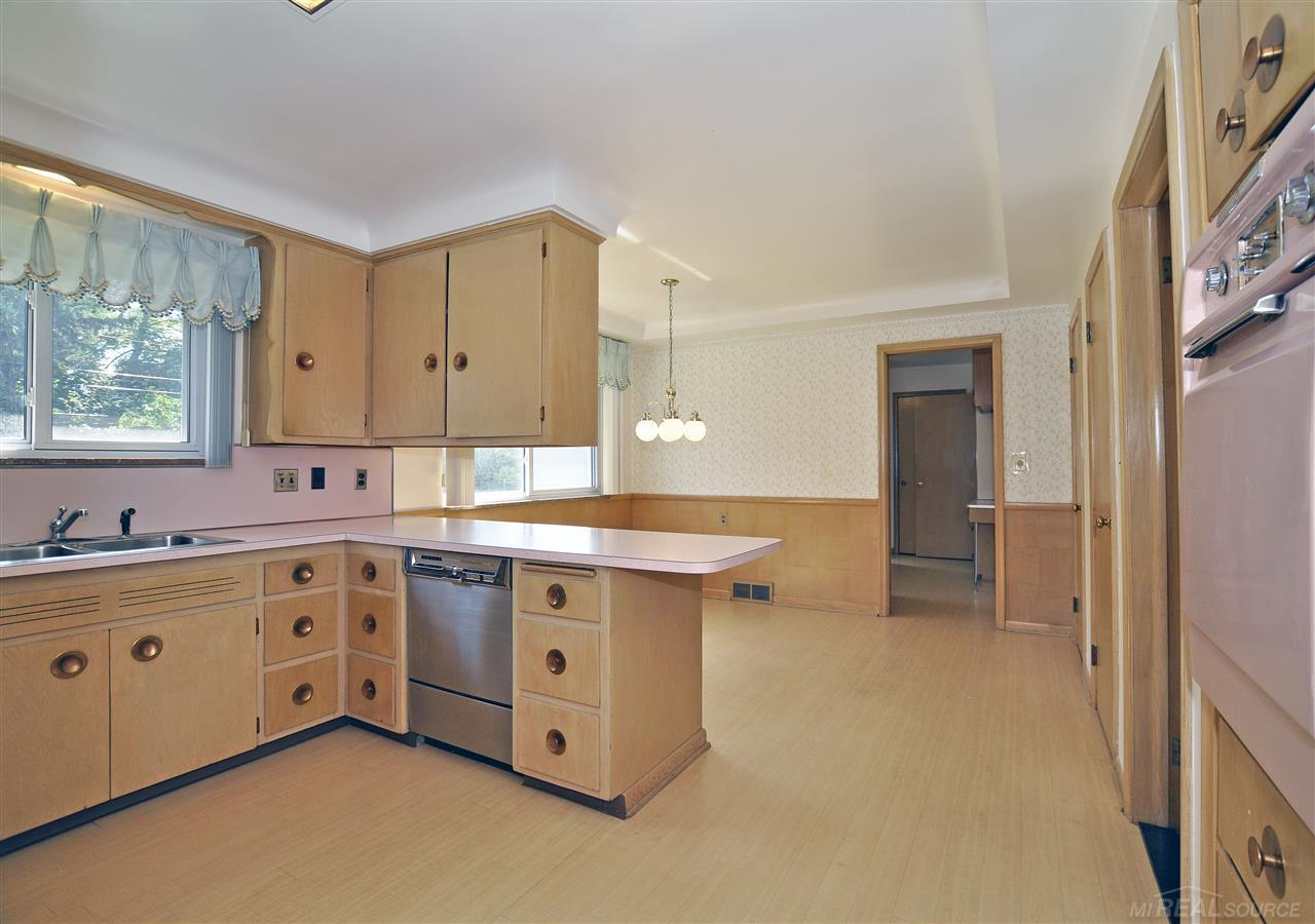 41 Willison Road Grosse Pointe Shores, MI 48236 - Photo 10 of 34