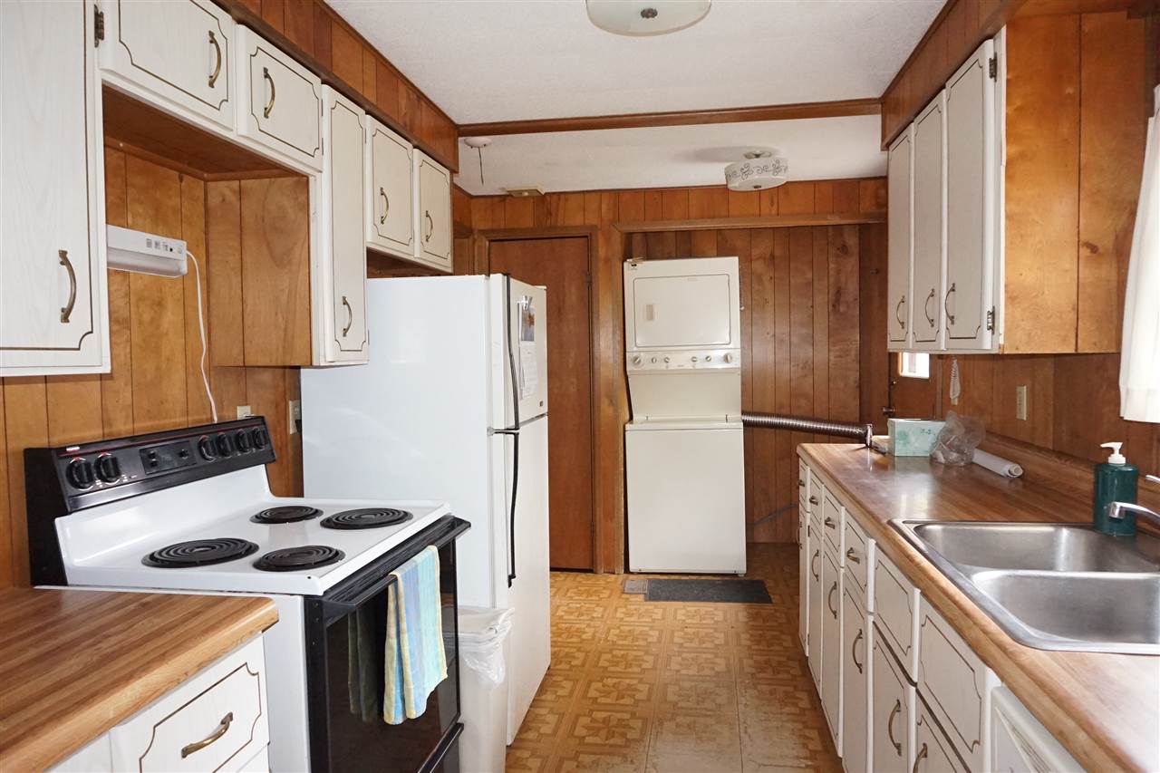 113 Clay Hill Road Hartland, VT 05048 - Photo 3 of 23