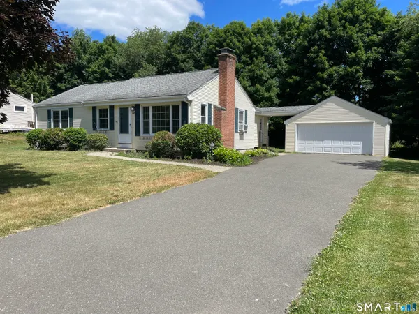 $2,100 | 20 Kearns Drive, Granby, CT 06035